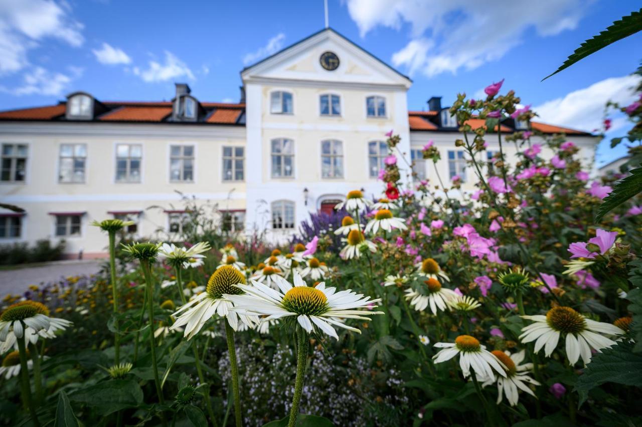 Отель Nygarden Stjaernholm Нючепинг Экстерьер фото